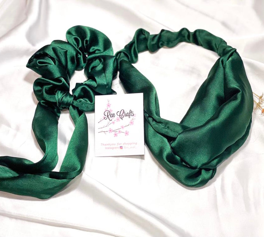 Olive green turban headband / Scrunchy with tail