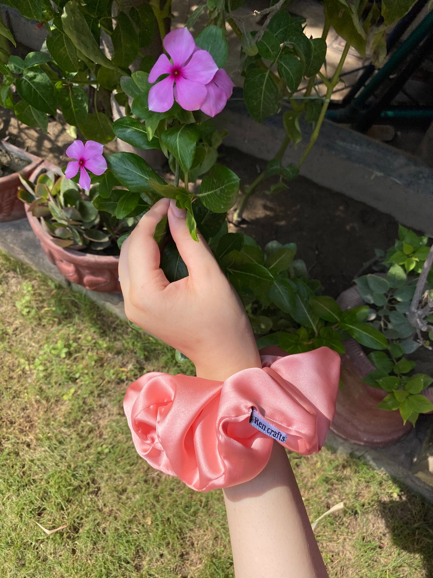 Ren XL Scrunchy