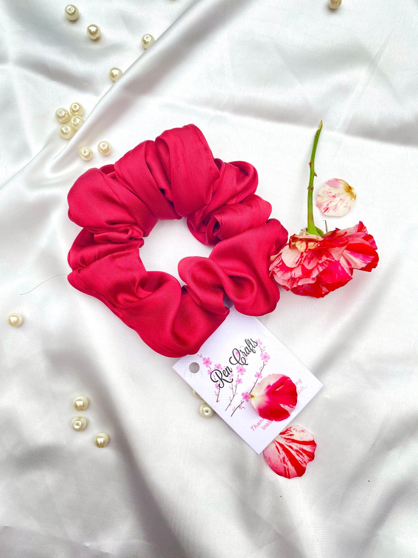 Red rose Scrunchy