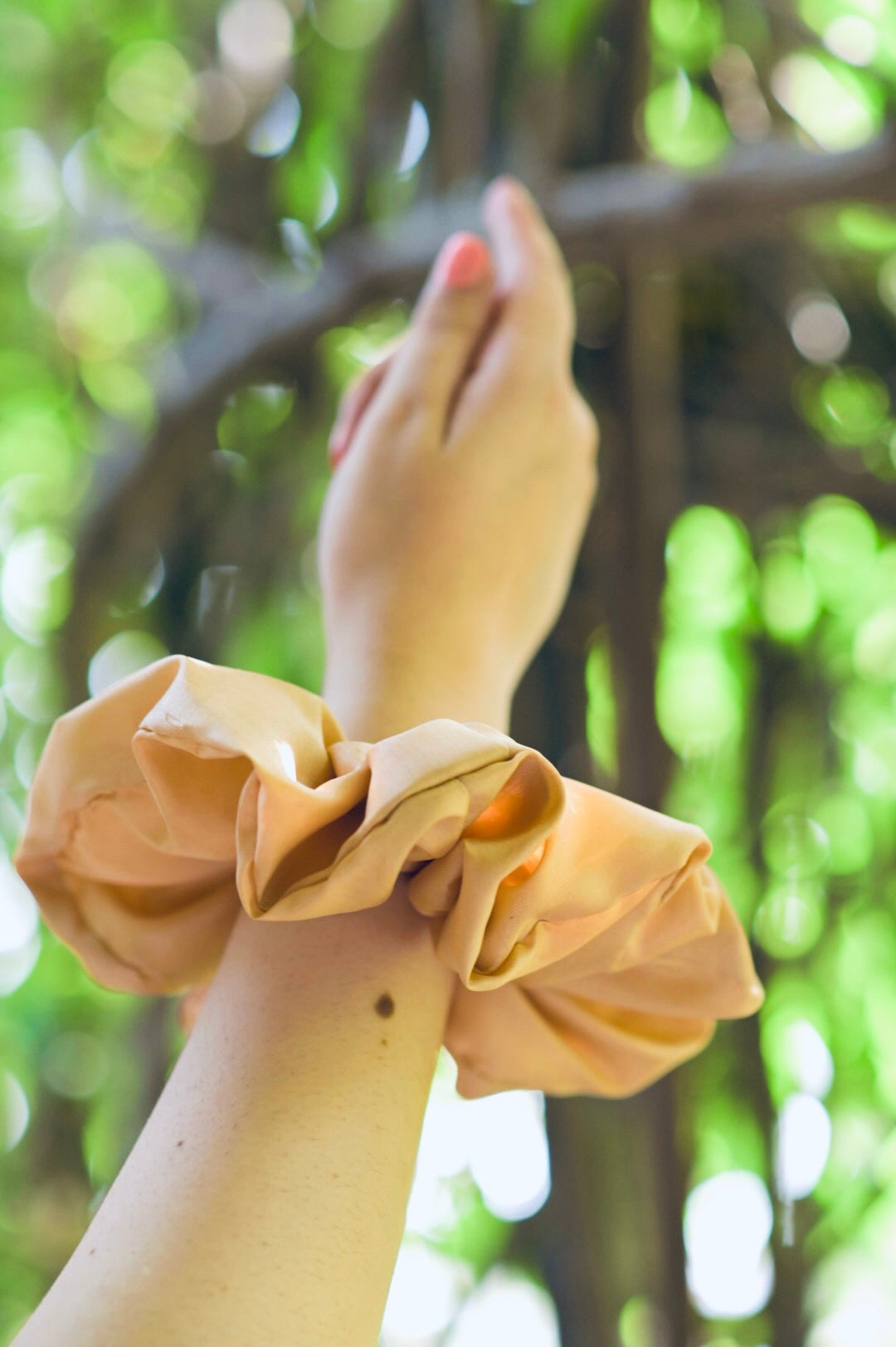 Caramel XL Scrunchy