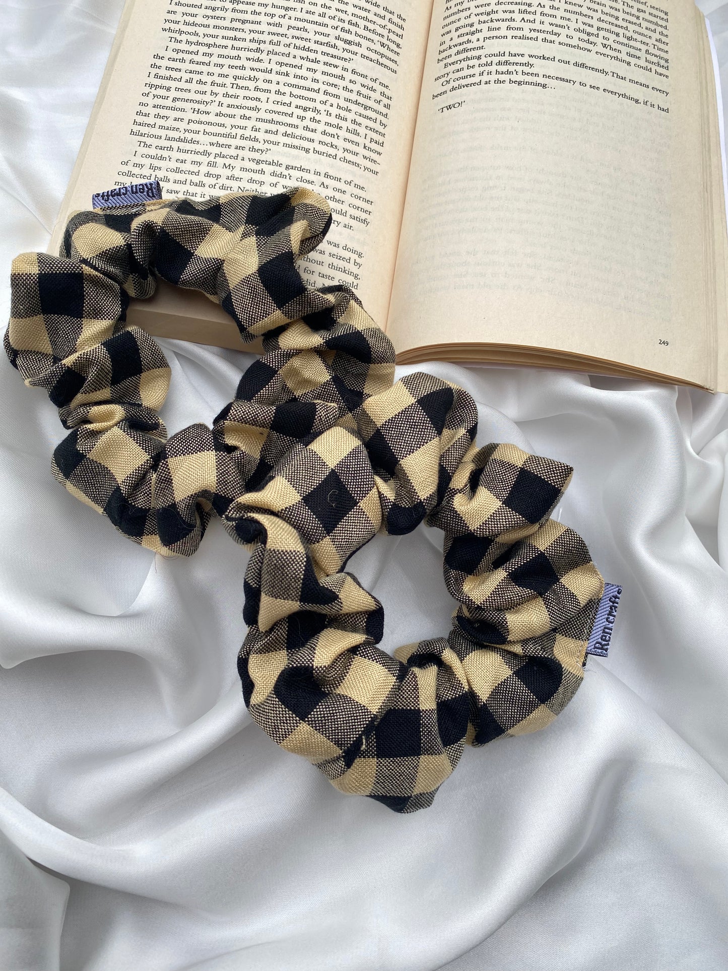 Checkered Scrunchy